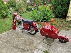 Jawa 250 353 Kývačka