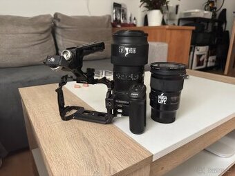 Objektiv Sigma 50/1.4 , 100-400 L- Mount a klec pro S5II