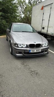 BMW e39 528i