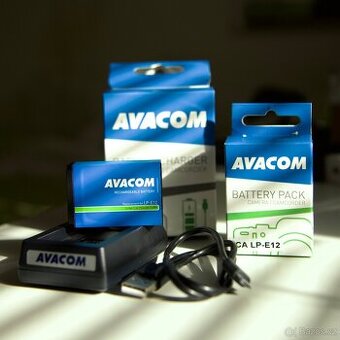 Nový set: baterie AVACOM LP-E12 + USB nabíječka pro Canon