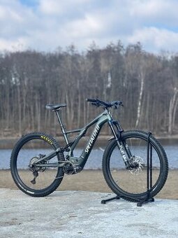 Specialized turbo levo comp 2021 2100km najeto