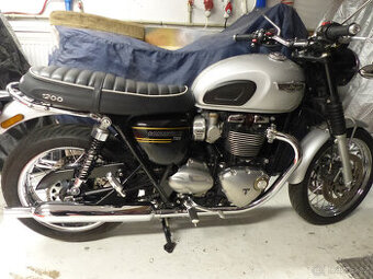 Triumph boneville, tank bak,zadní nosič.
