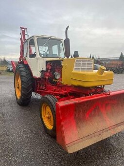 Traktorbagr Bělarus EO 2621 motor D65M