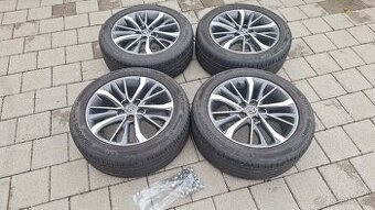 Alu kola Toyota 17" 5x114,3 letní pneu 215/55 R17 5-6mm