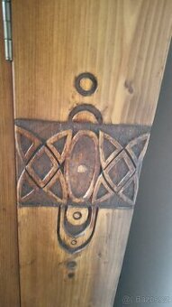 Starožitná skrin - 1