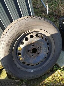Zimní pneumatiky 195/65 R15 H včetně disků
