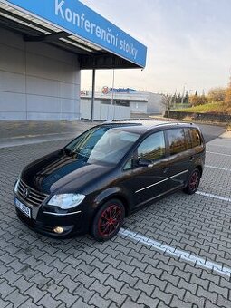 Vw  Touran 2.0tdi 103kw rok 11/2007