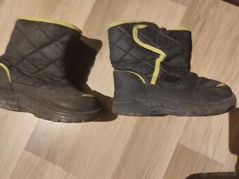 Zimní boty vel 33