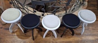 Otocna klavirni stolicka