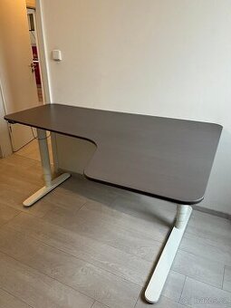 Stůl IKEA Bekant (elektrický - nefunkční)