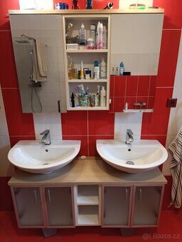 Nabízím tento koupelnový set Jika