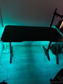 Prodám herní stůl Rapture TEMPLE 200 černý