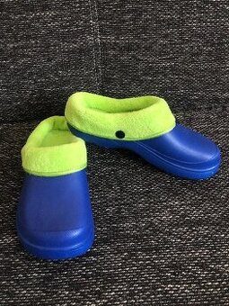 Nazouváky dámské zateplené nové nepoužité vel: 40