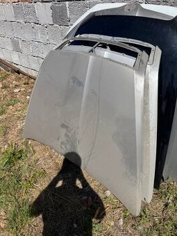 Škoda Octavia 2 kapota