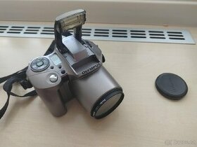 Prodám zrcadlovku Olympus IS-21