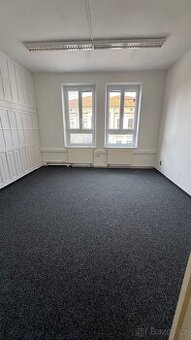Pronájem kanceláře 24 m2 v Pardubicích - ul. Jana Palacha
