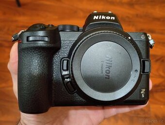 Nikon z5