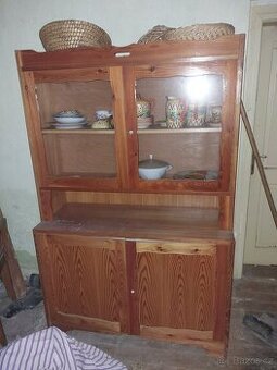 Kredenc / příborník