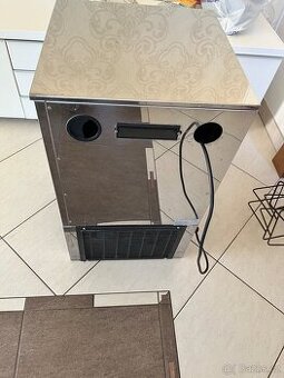 Výčepní zařízení + pípa