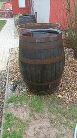 Dřevěné sudy, květináče- dubové 225 litrů