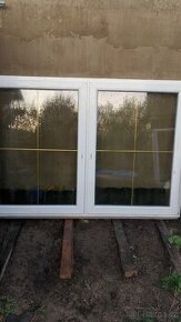 Plastové okno zl.pásek / 144 x 207 cm - 1