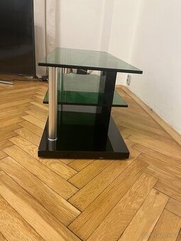 Stolek TV