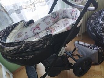 Kočárek se sportovním sezením+ Sporťák bez koše a pásu.