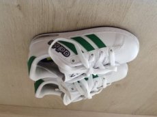 Adidas, velikost 30, nové