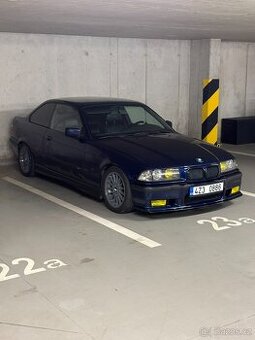 BMW E36 COUPE 320i