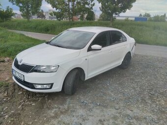 Škoda Rapid 1.2 TSI 77kw 1 majitel koupeno v ČR
