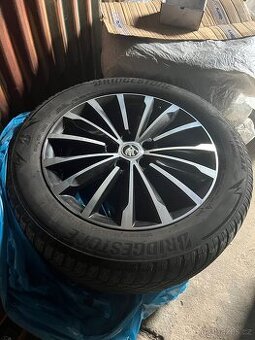 ALU kola Kodiaq Trinity R18