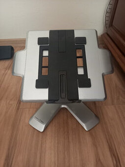 Neo-Flex - stojan pod PC