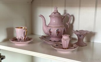 Růžový porcelán