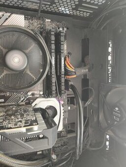 PC pro hry i produktivitu