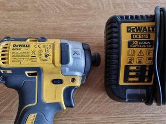 Rázový utahovák DeWALT 887