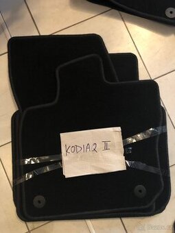 Prodám sadu originálních koberců na Škodu Kodiaq 2