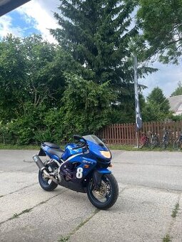 Kawasaki ninja zx9r 25kw v tp