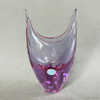 Váza 18 cm alexandritové hutní sklo, Miloslav Klinger