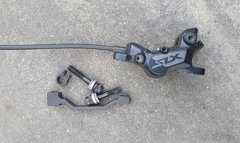 4 pístová přední brzda Shimano SLX