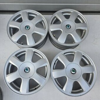 ALU KOLA SKODA FABIA ROOMSTER RAPID 5x100 15" ET43