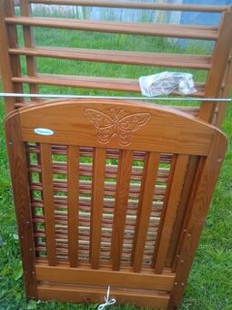 Postýlka s matrací