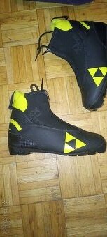 boty na běžky Fischer, vel. 40 NNN, stélka 25 cm.