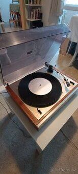 Gramofon Tesla NC-440, stříbrný