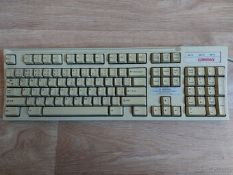 Klavesnice Compaq CZ, investice