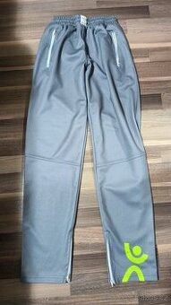 2x chlapecké sportovní kalhoty