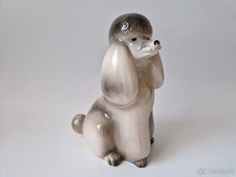 Stará keramická soška pes pudl keramika Jihokera 60léta