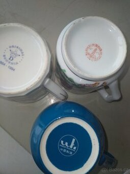 Dušičkové hrníčky