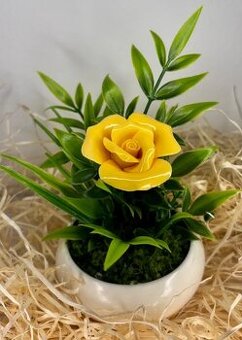 Domácí řemeslná výroba - keramická růže, lesklý porcelán