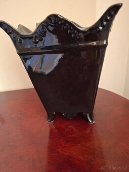 Váza keramika černá