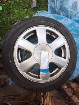 4 kusy letní pneu na elektronech Škoda Fabia